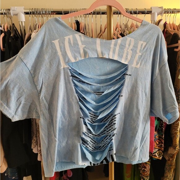 Cropped Blue Ice Cube Graphic T-Shirt Size L/ XL - Picture 5 of 5